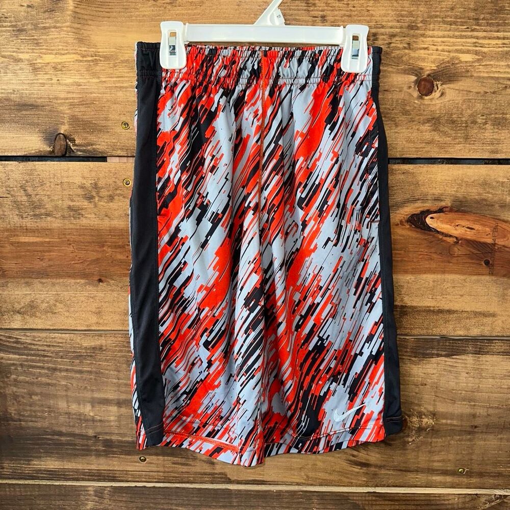 Nike boys multi Shorts